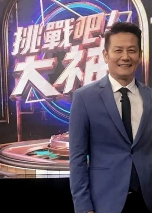 小宝寻花极品黑裙高颜值甜美长腿妹 - X中文大全